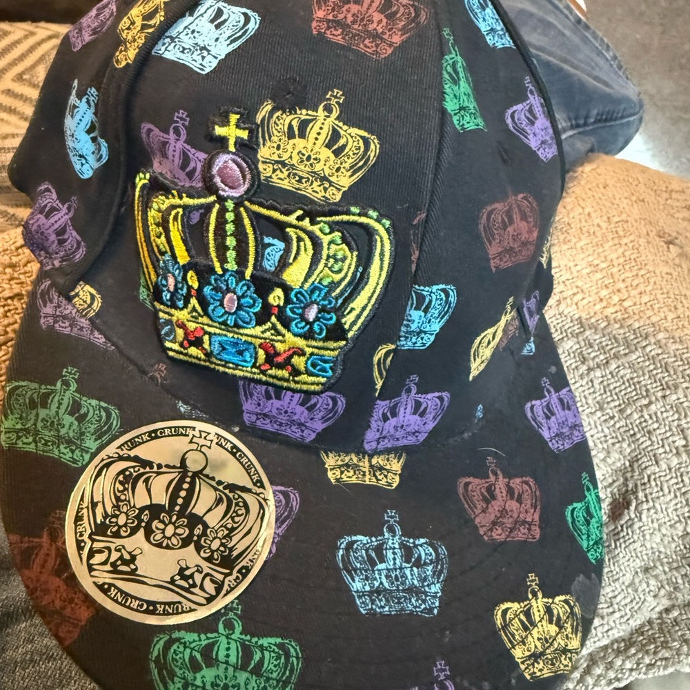 Multicolor Crown-Print Baseball Cap - Black